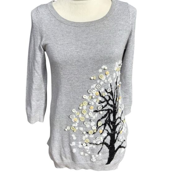 Anthro / HWR Monogram Wool Blend Cute as a Button Tree Split Hem Sweater - XS - Picture 2 of 9